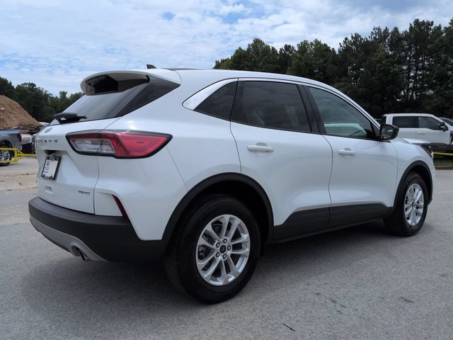 Certified 2022 Ford Escape SE w/ Cold Weather Package AWD/4WD image 4
