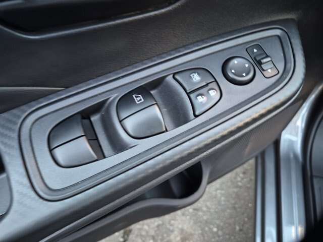 Used 2025 Nissan Versa S w/ Trunk Package FWD image 14