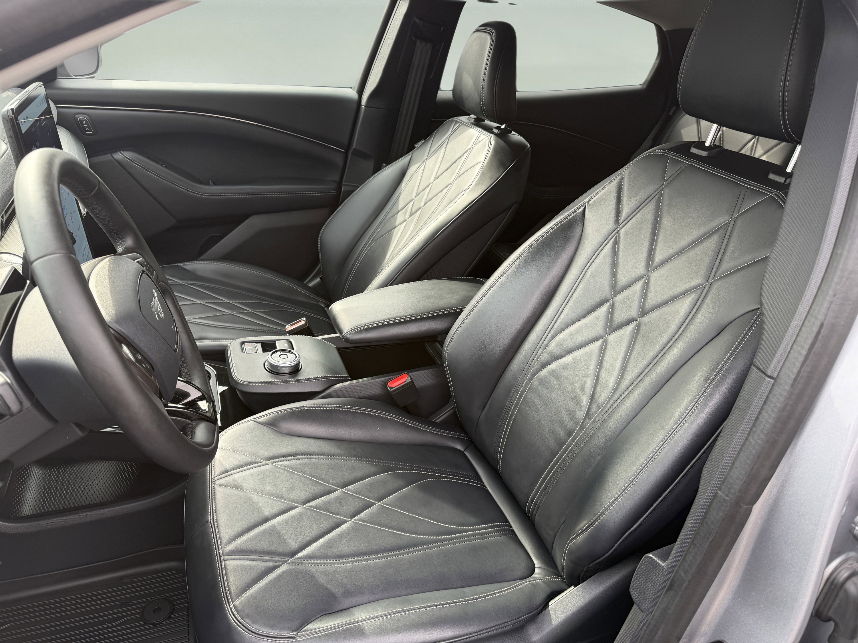 Certified 2021 Ford Mustang Mach-E Select w/ Comfort/Technology Package AWD/4WD image 9
