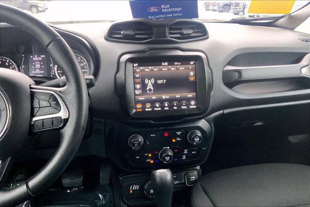 Used 2023 Jeep Renegade Latitude w/ Premium Group image 6