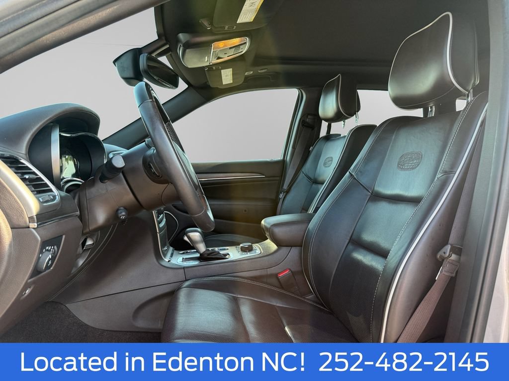 Used 2018 Jeep Grand Cherokee Overland AWD/4WD image 10
