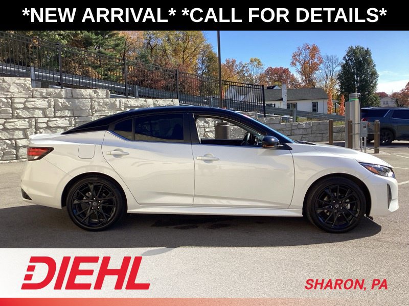 Used 2025 Nissan Sentra SR FWD image 10