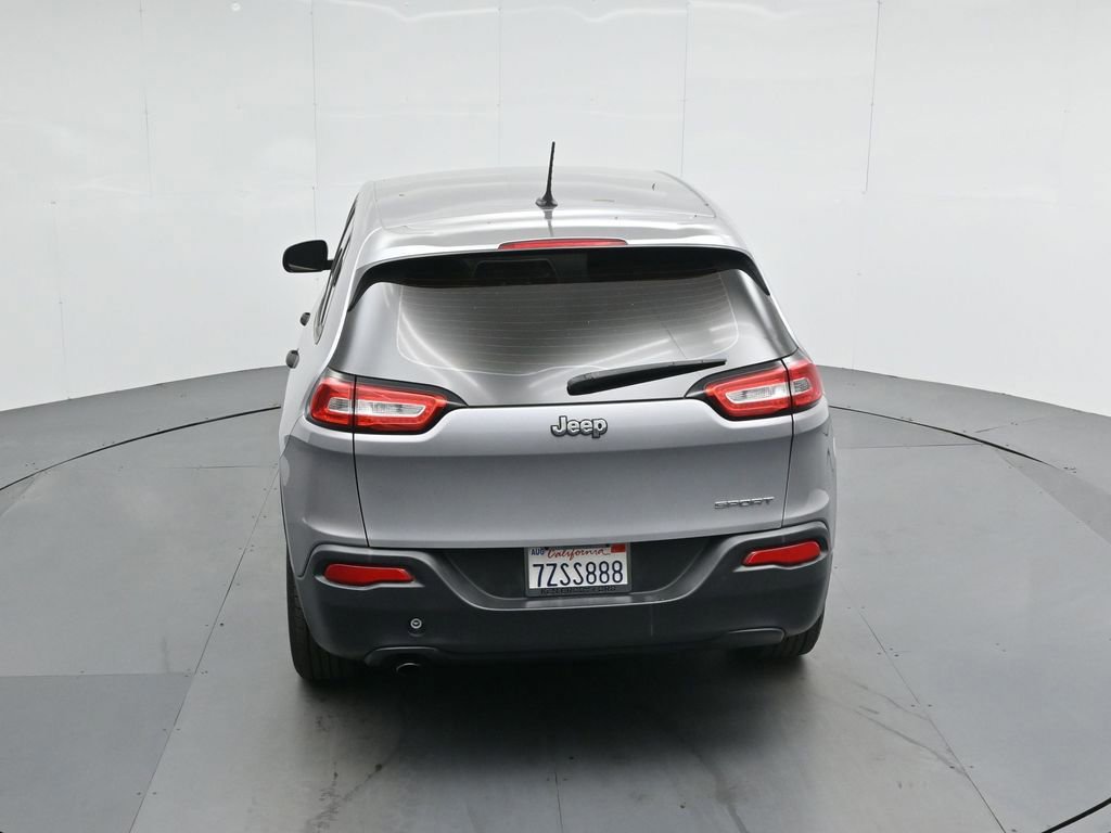 Used 2017 Jeep Cherokee Sport image 14