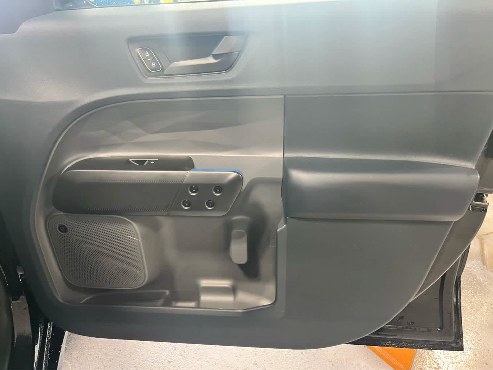 Certified 2025 Ford Maverick Lobo AWD/4WD image 47