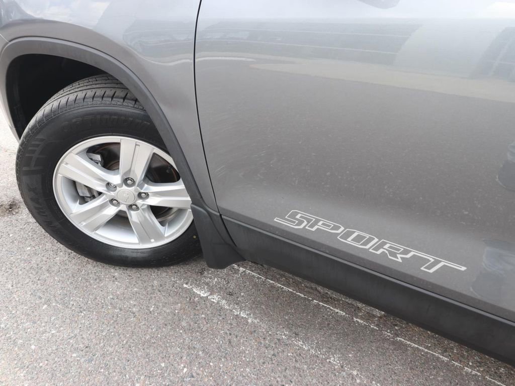 Used 2020 Chevrolet Trax LS w/ Tint and Cruise Package image 9