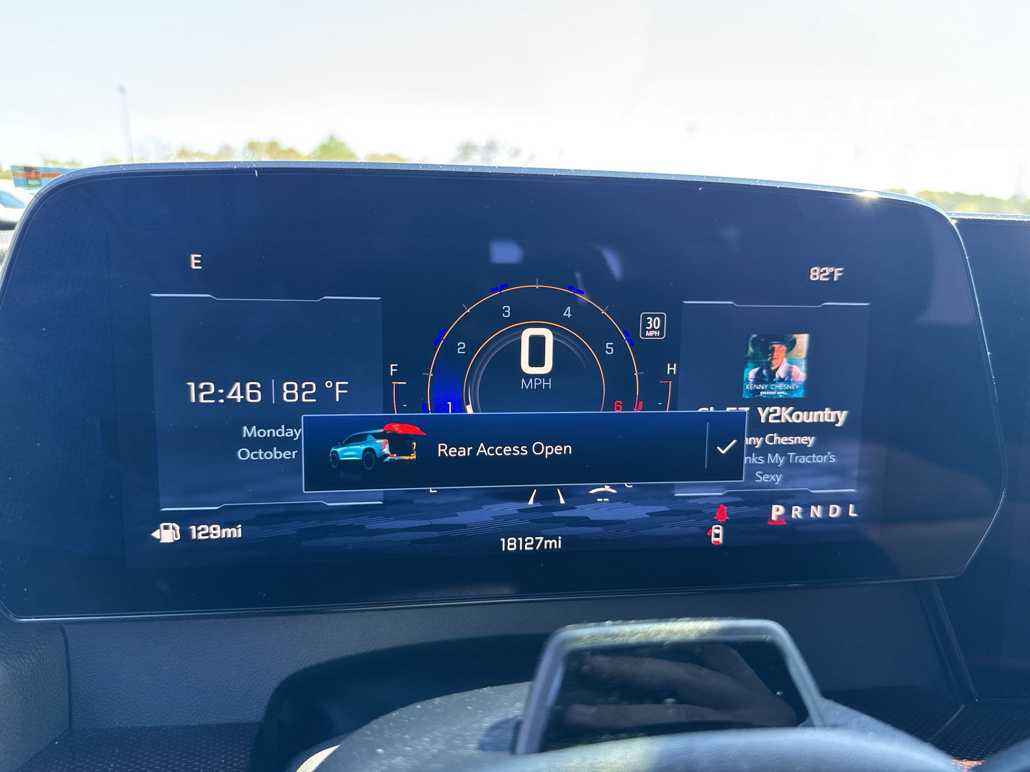 Used 2026 Chevrolet Traverse RS FWD image 15