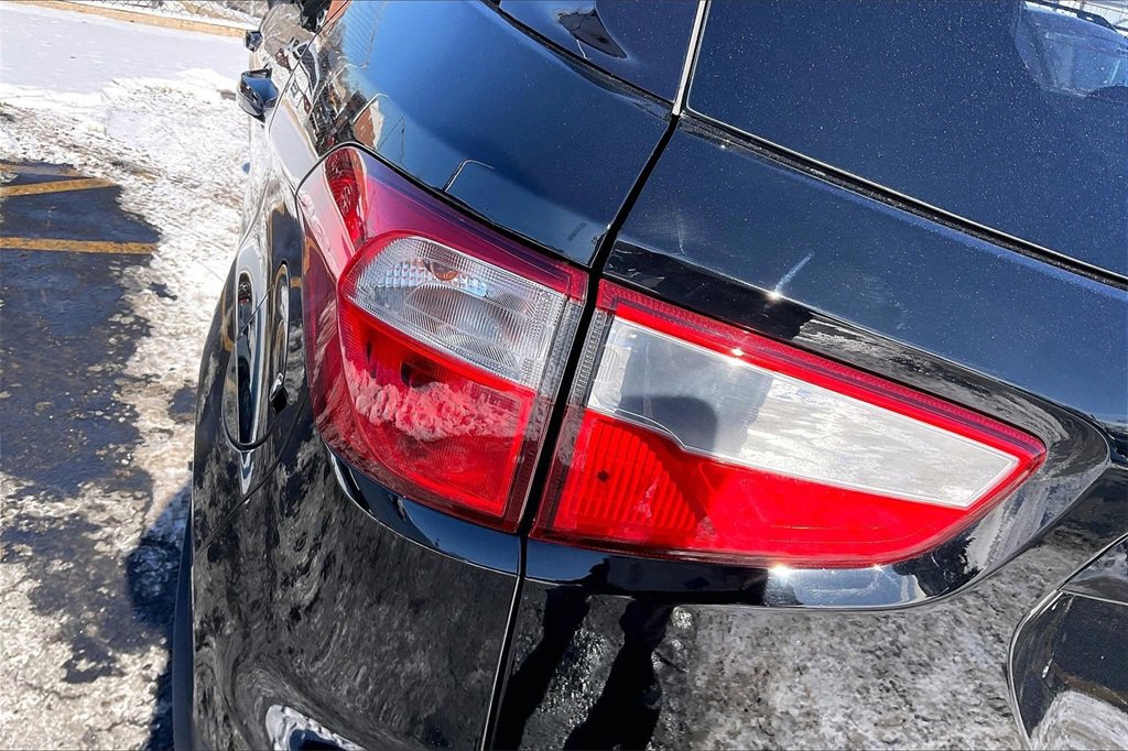 Certified 2021 Ford EcoSport SE w/ SE Appearance Package image 28