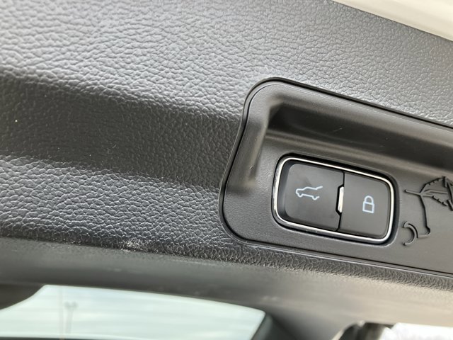 Certified 2023 Ford Explorer XLT w/ Equipment Group 202A image 31