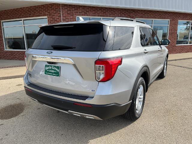 Certified 2020 Ford Explorer XLT w/ Equipment Group 202A image 5
