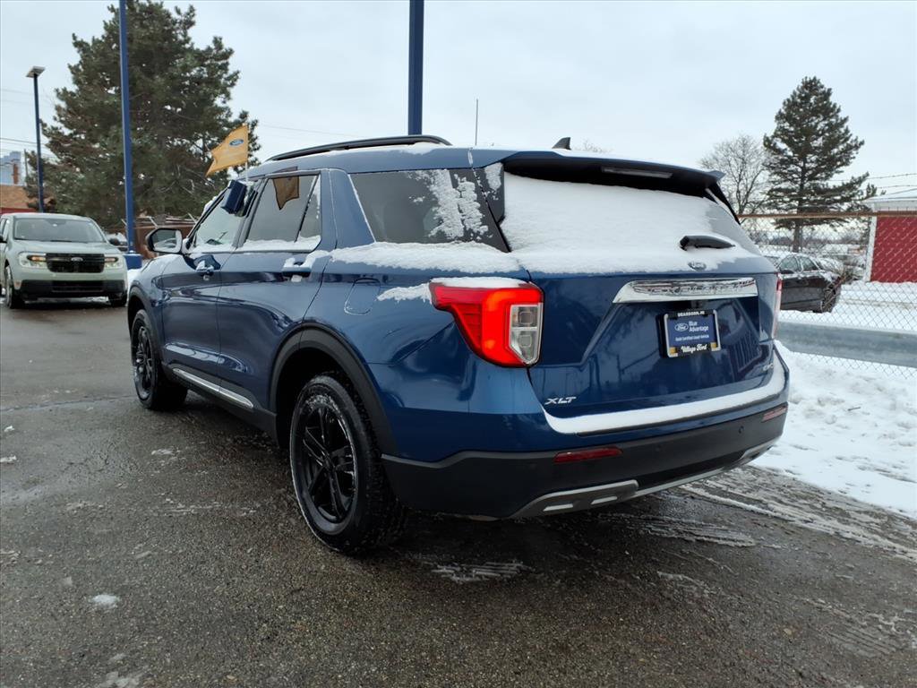 Certified 2023 Ford Explorer XLT w/ Equipment Group 202A image 4