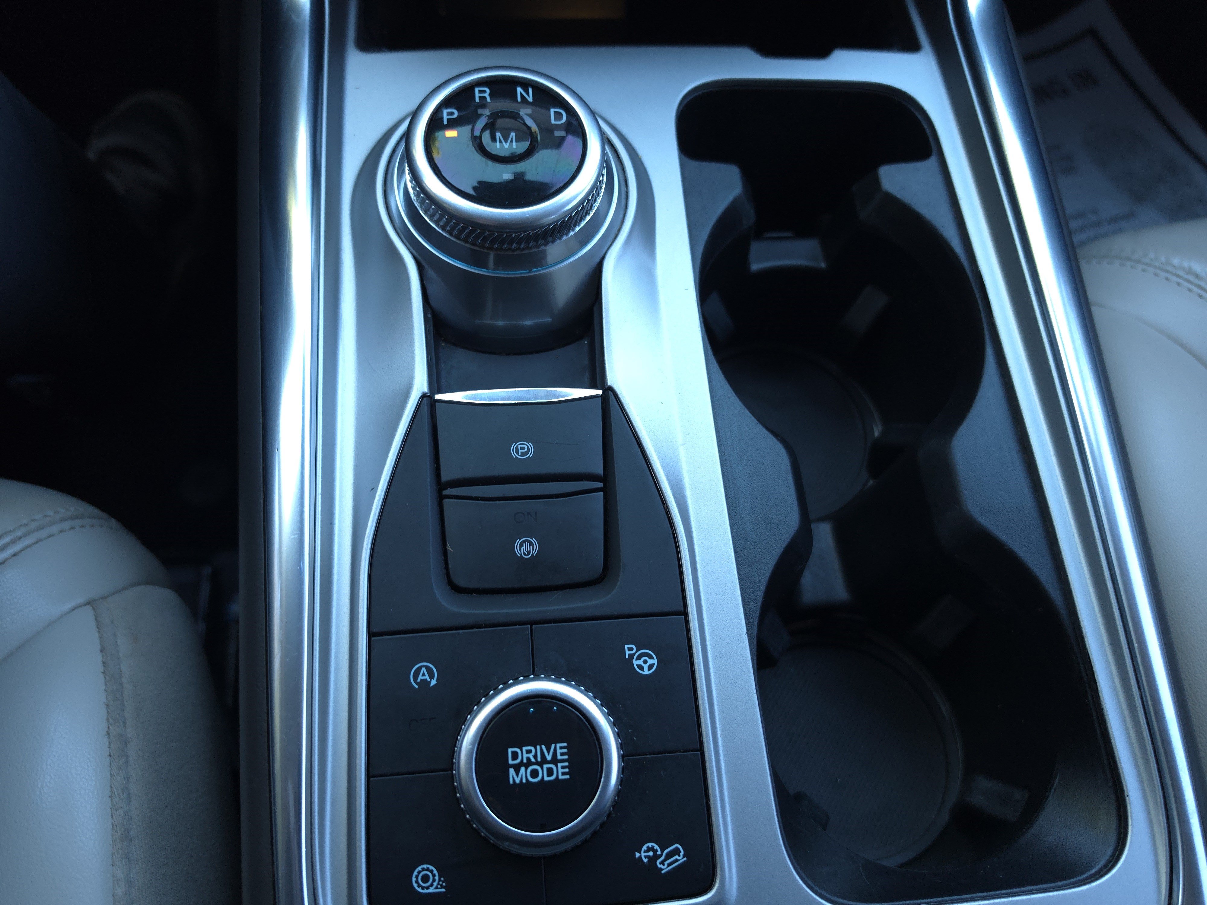 Certified 2020 Ford Explorer Platinum w/ Premium Technology Package AWD/4WD image 24
