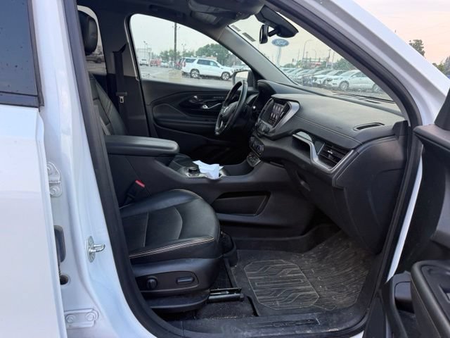 Used 2023 GMC Terrain AT4 w/ Tech Package AWD/4WD image 12