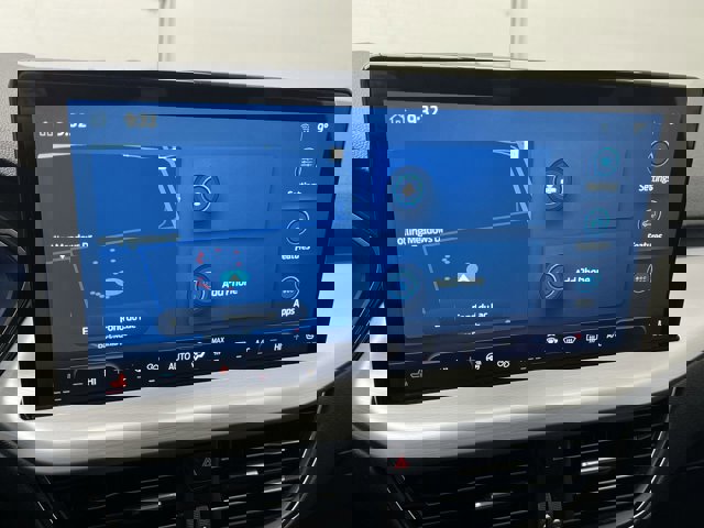 Certified 2024 Ford Escape Platinum image 26