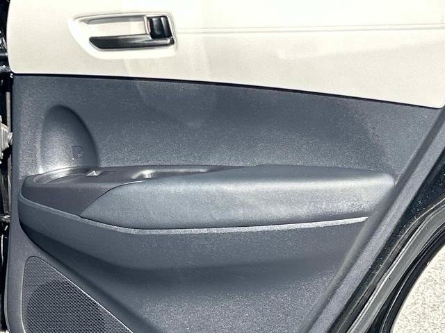 Used 2025 Toyota Corolla Cross L FWD image 21
