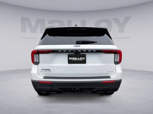Certified 2025 Ford Explorer Active AWD/4WD image 4