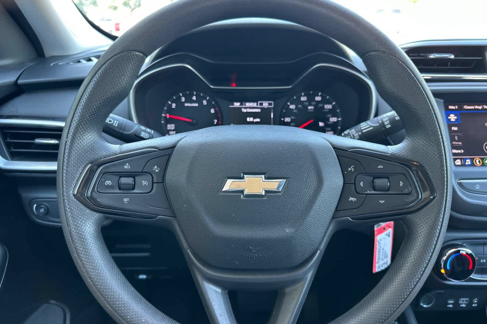 Used 2023 Chevrolet TrailBlazer LS FWD image 22