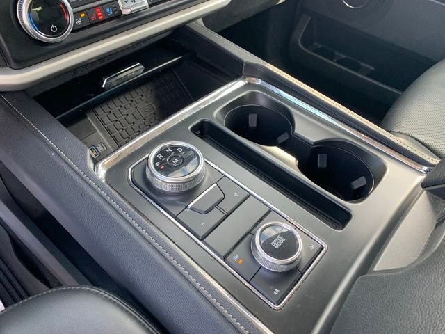 Certified 2024 Ford Expedition XLT image 21