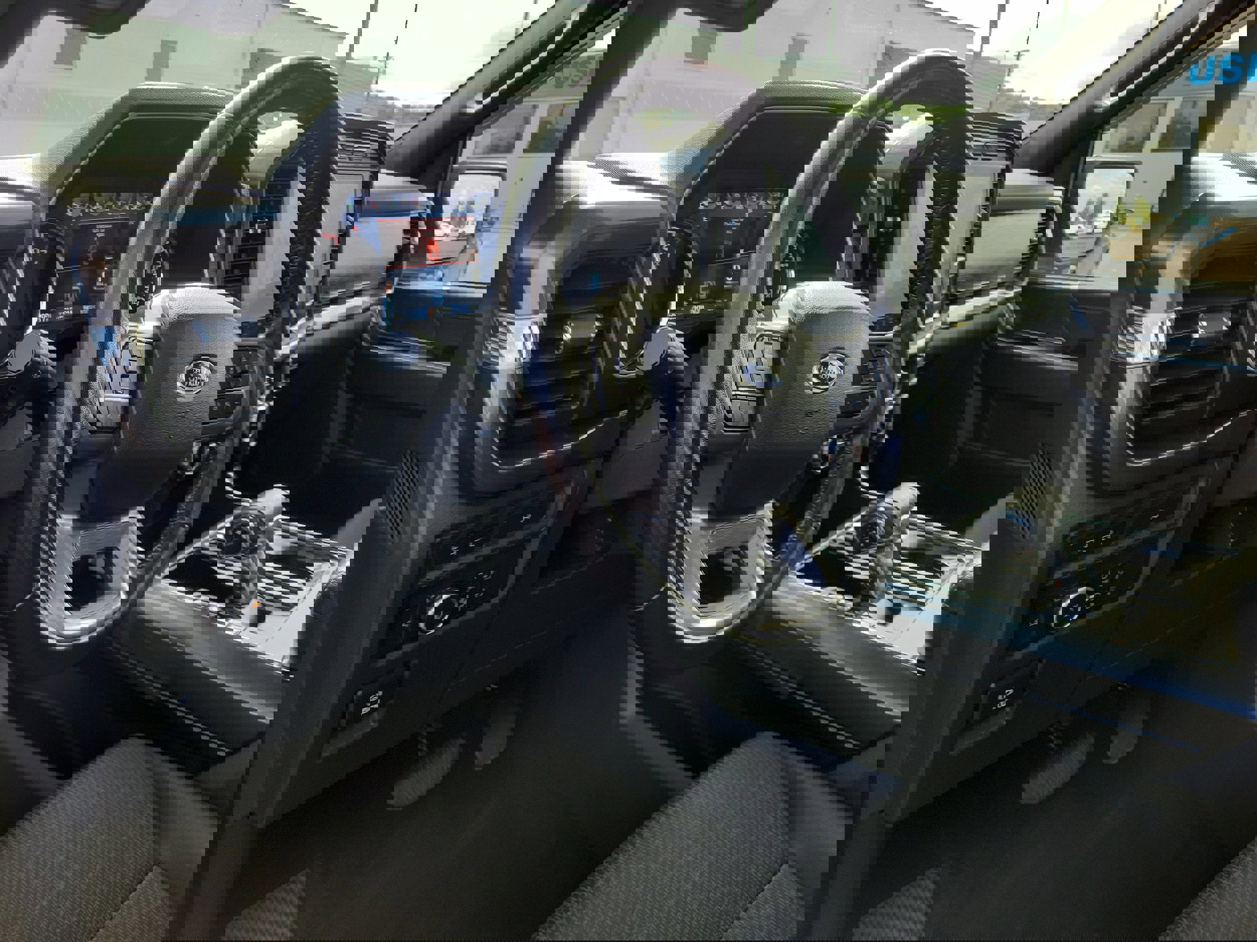 Certified 2022 Ford F150 XLT w/ Equipment Group 302A High image 22