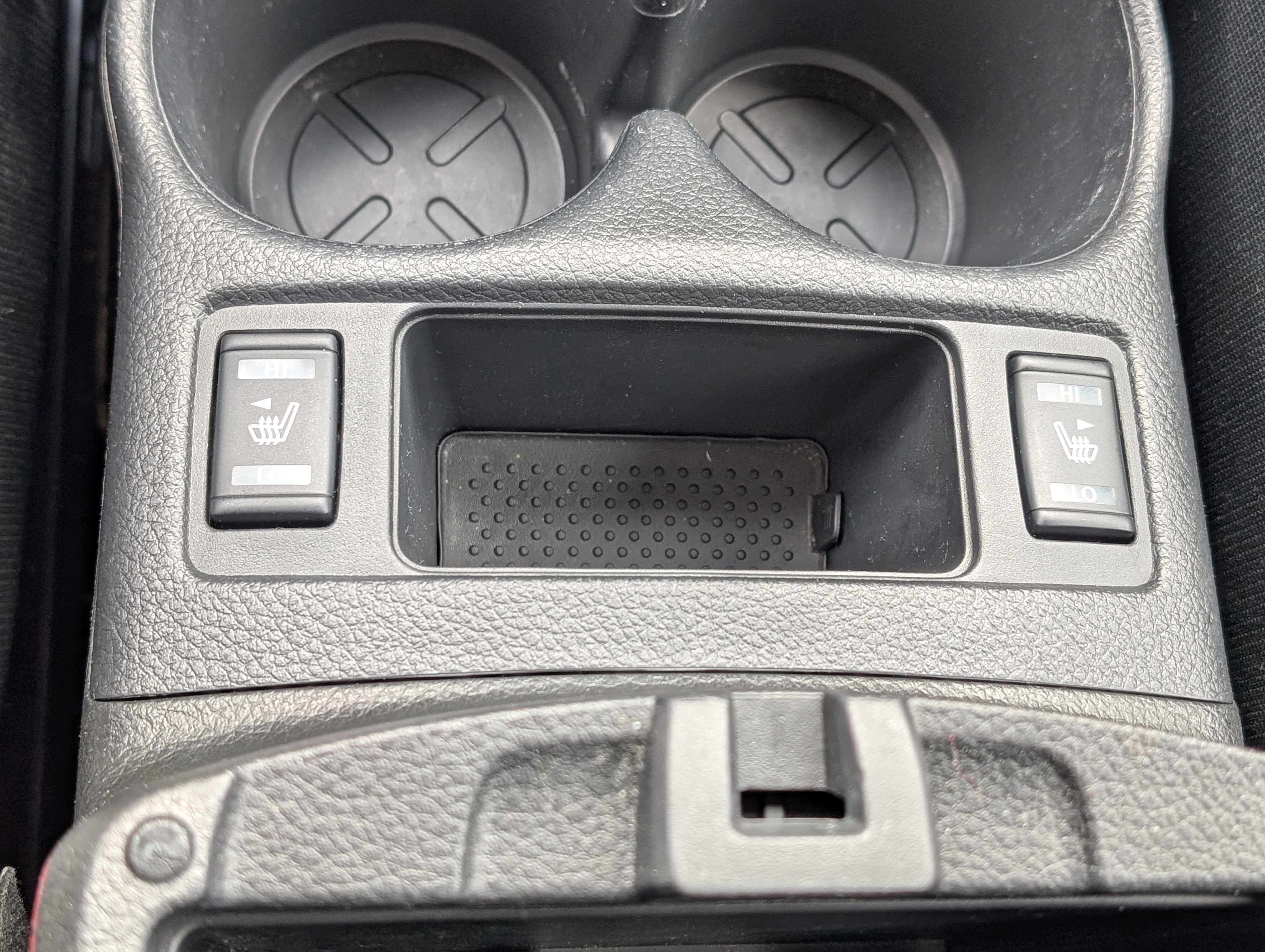 Used 2018 Nissan Rogue SV image 24