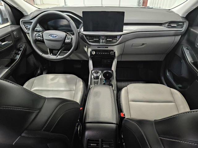 Certified 2023 Ford Escape Platinum AWD/4WD image 17