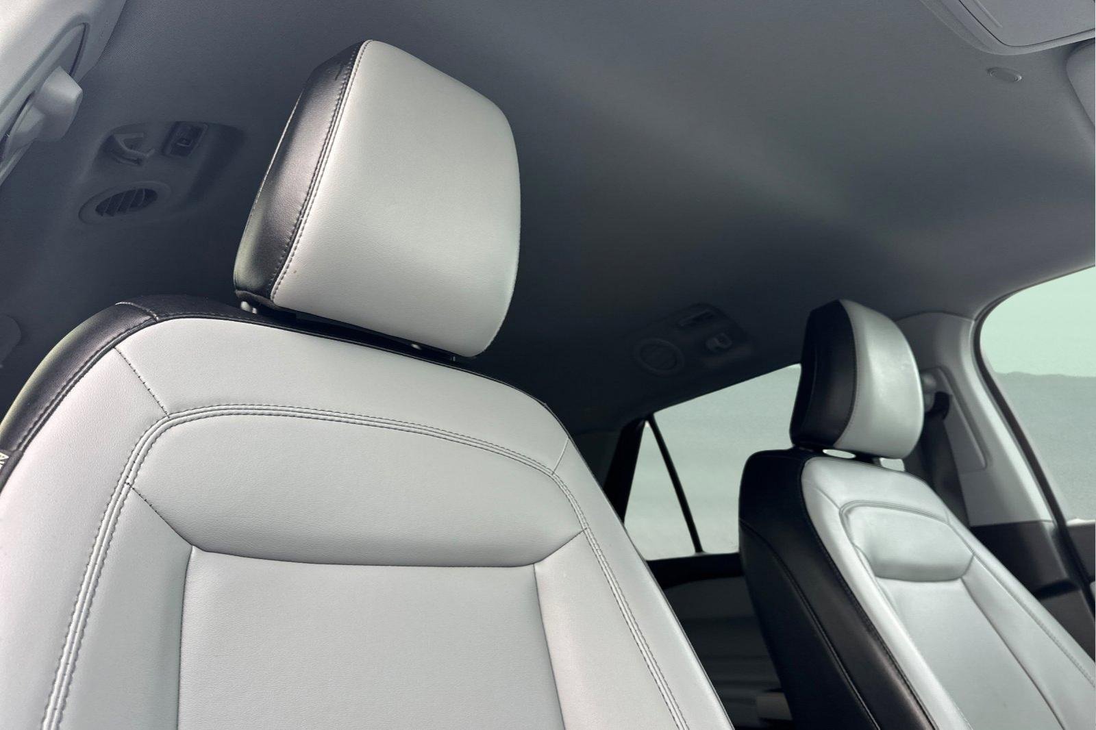 Certified 2021 Ford Explorer XLT w/ Equipment Group 202A image 19