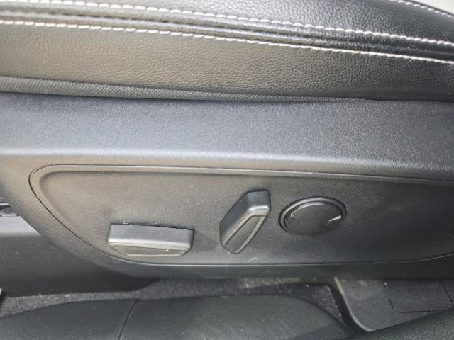 Certified 2025 Ford Escape SE w/ PHEV Premium Package FWD image 8