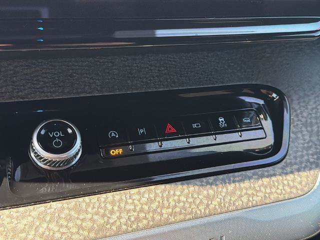 Certified 2025 Ford Expedition Tremor image 36