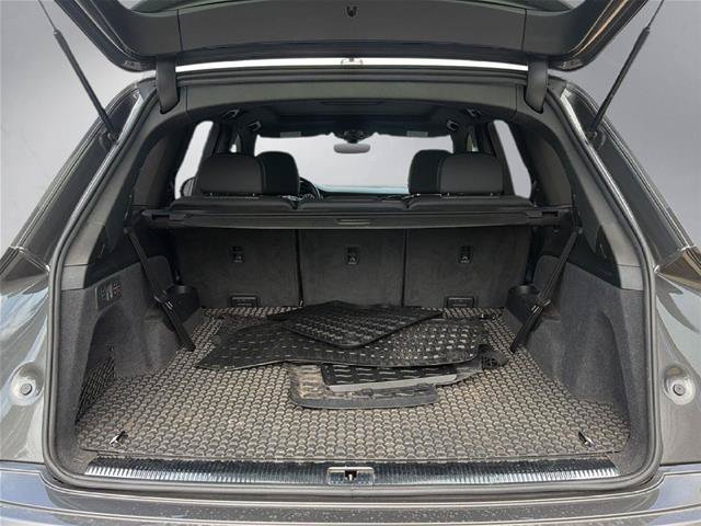 Used 2021 Audi Q7 3.0T Prestige AWD/4WD image 25