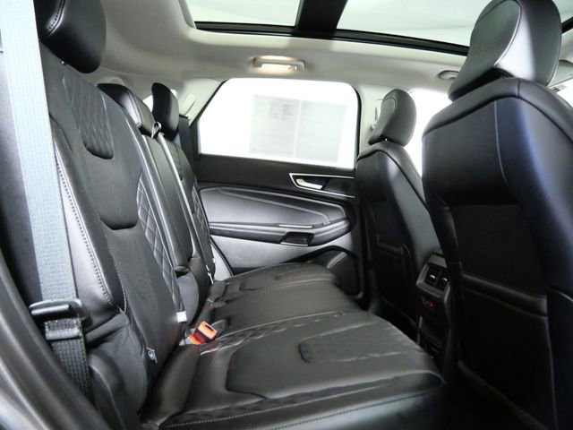 Certified 2024 Ford Edge Titanium w/ Equipment Group 301A AWD/4WD image 12