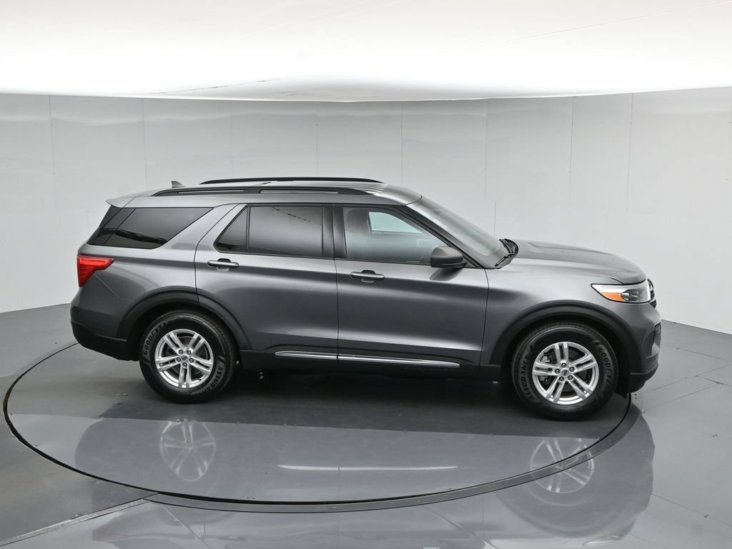 Certified 2021 Ford Explorer XLT RWD image 45