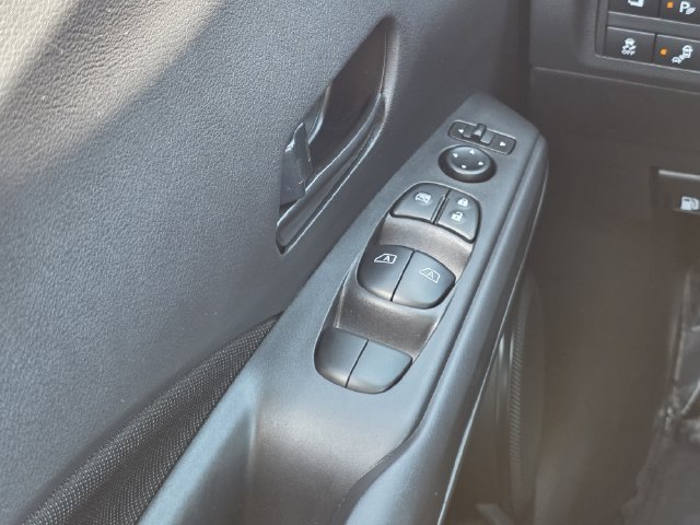 Used 2024 Nissan Kicks S FWD image 17