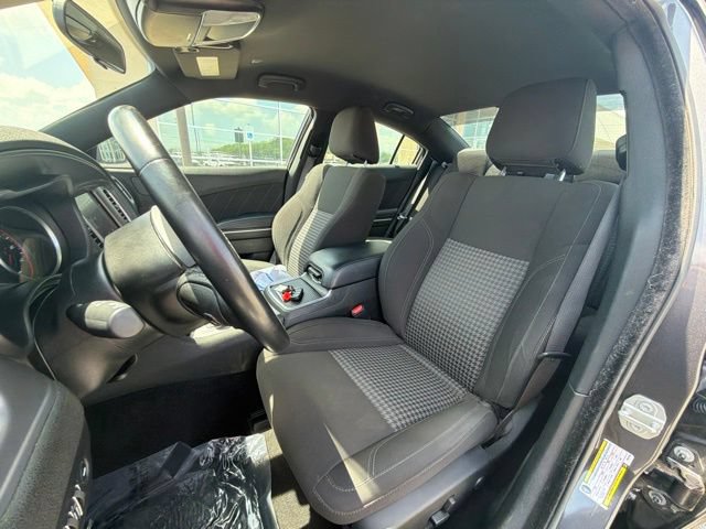 Used 2023 Dodge Charger SXT RWD image 10