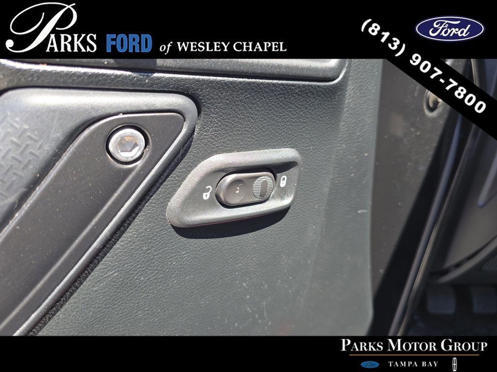 Used 2017 Jeep Wrangler Unlimited Rubicon AWD/4WD image 17