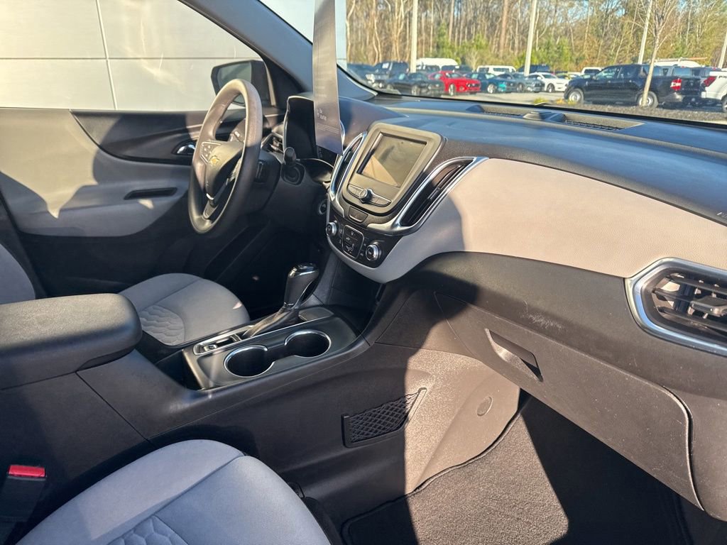 Used 2019 Chevrolet Equinox LS image 31
