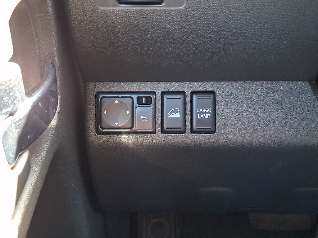 Used 2019 Nissan Frontier SV w/ Value Truck Package AWD/4WD image 27