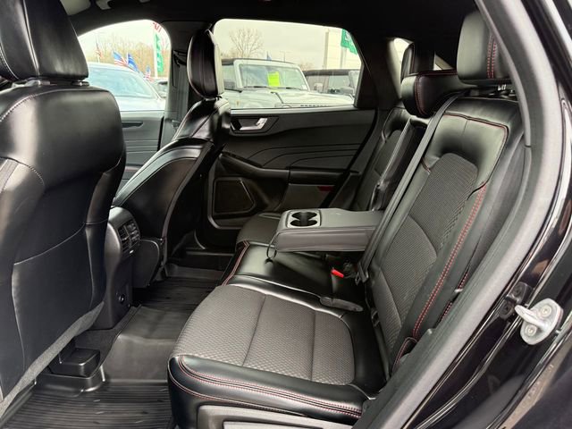 Certified 2023 Ford Escape ST-Line image 9