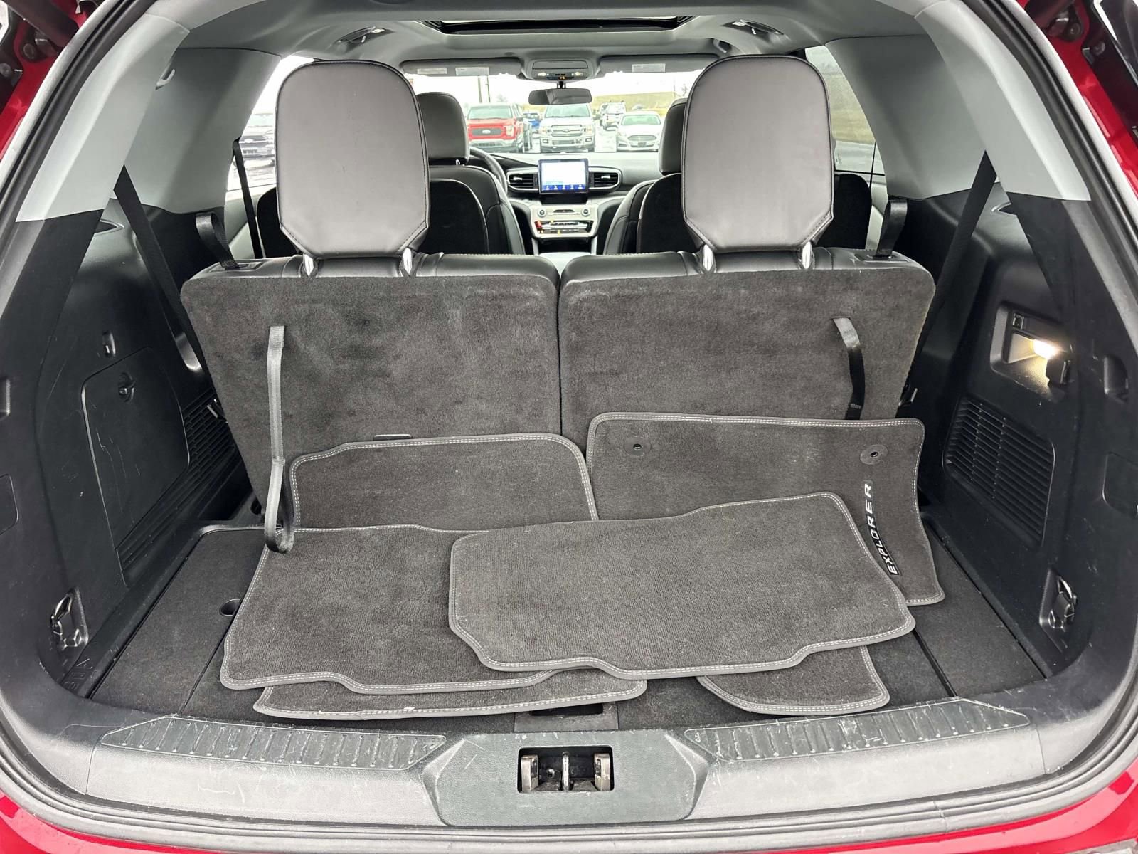 Certified 2022 Ford Explorer XLT w/ Equipment Group 202A image 11