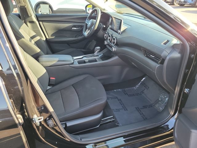 Used 2024 Nissan Sentra SV FWD image 16