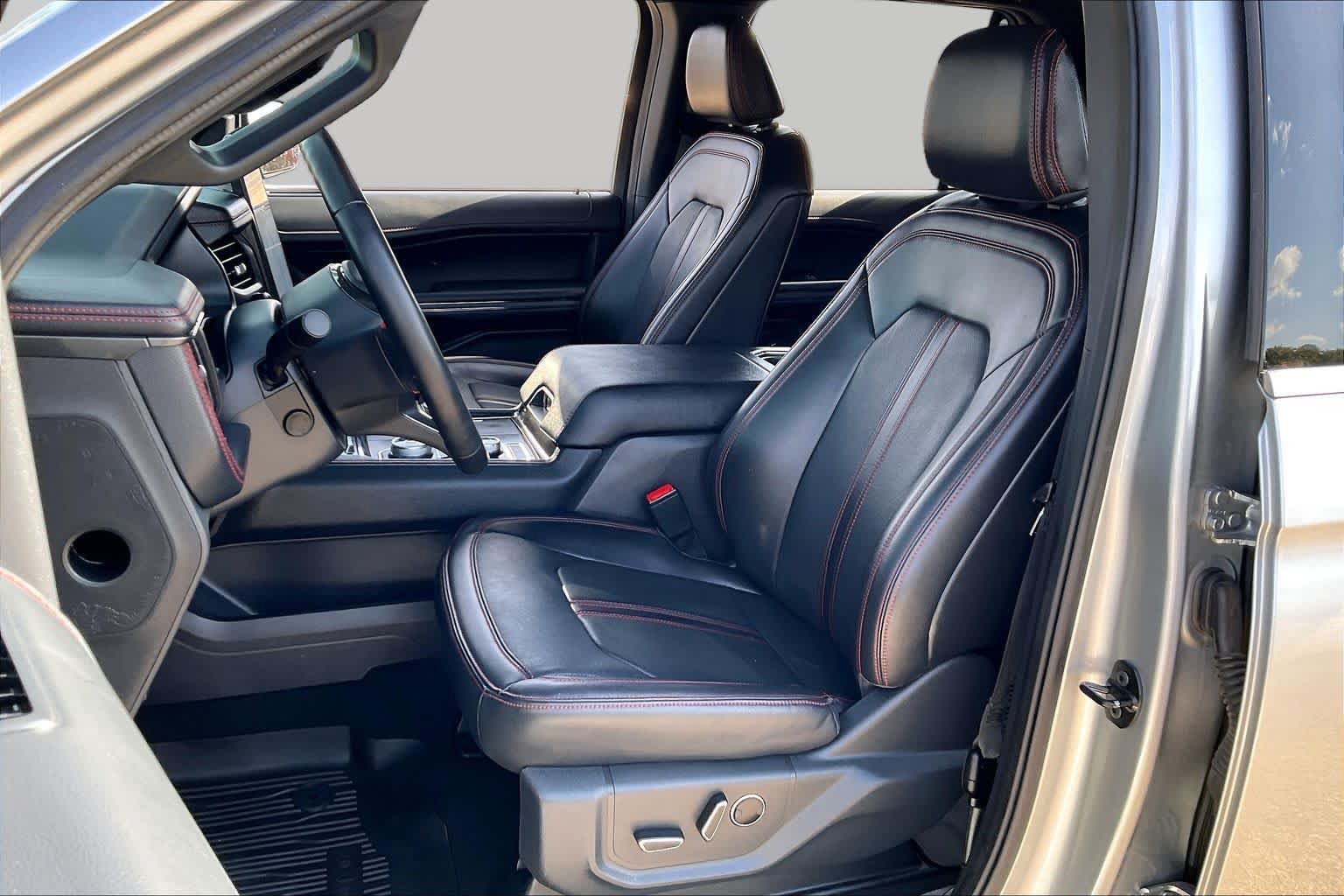 Certified 2024 Ford Expedition Limited AWD/4WD image 8