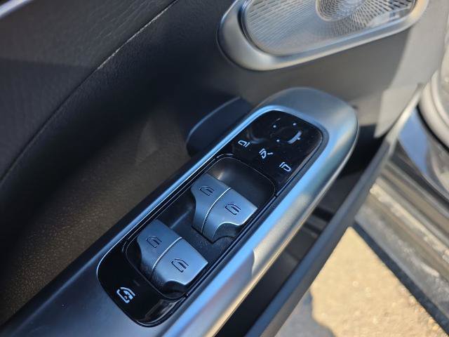Used 2023 Mercedes-Benz C 300 4MATIC Sedan image 20