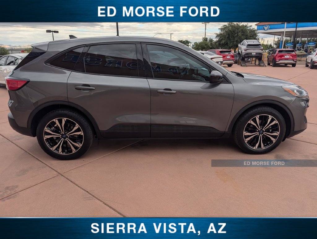 Certified 2022 Ford Escape SE w/ SE Sport Appearance Package FWD image 6