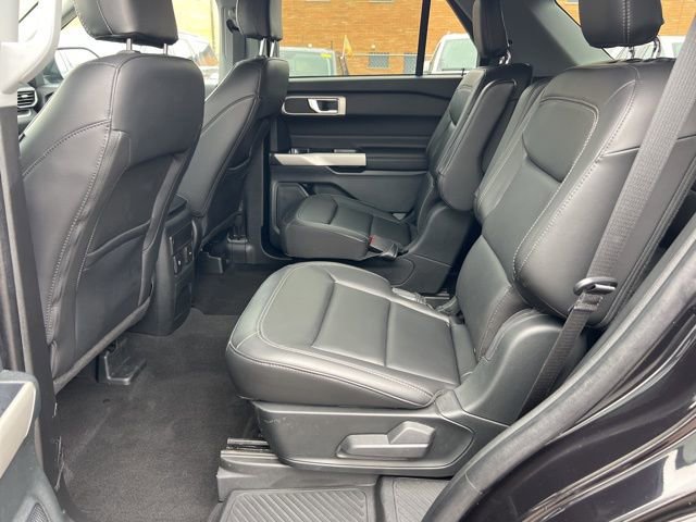 Certified 2024 Ford Explorer XLT w/ Equipment Group 202A image 21