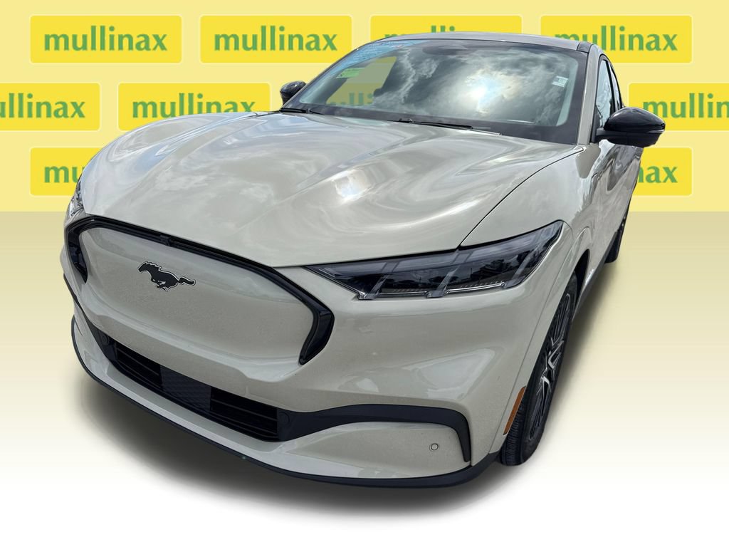 Certified 2025 Ford Mustang Mach-E Premium RWD image 10