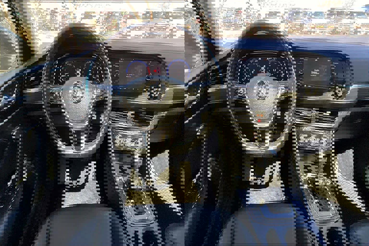 Used 2019 Volkswagen Jetta SEL w/ Cold Weather Package image 6