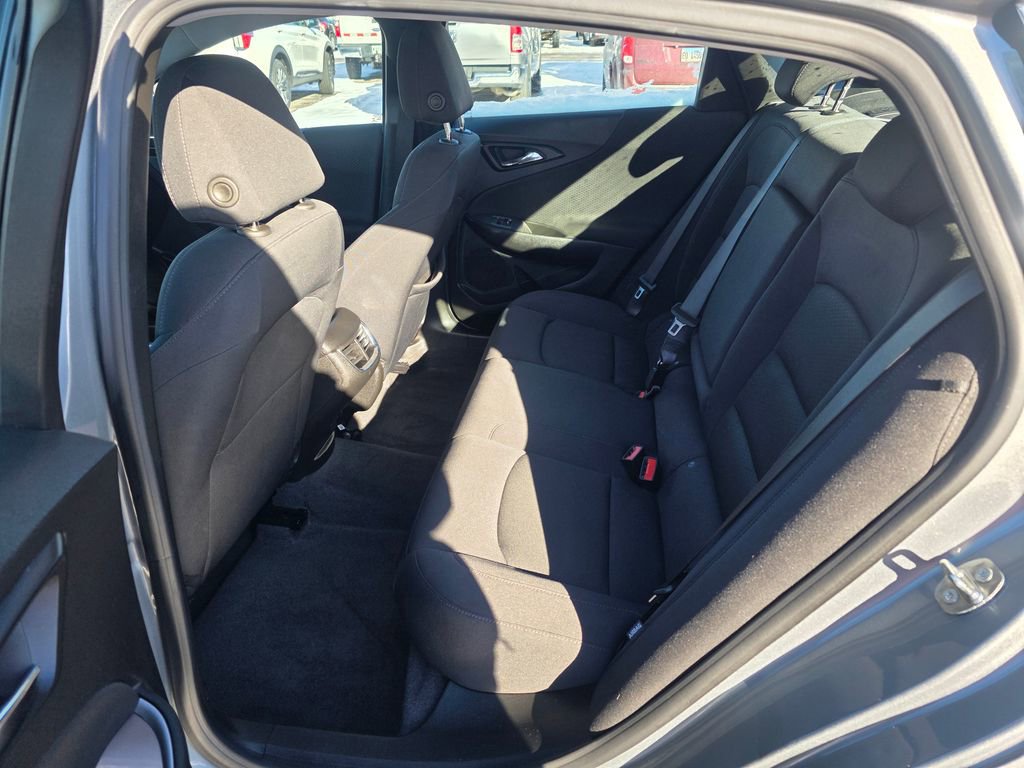 Used 2024 Chevrolet Malibu LT image 23