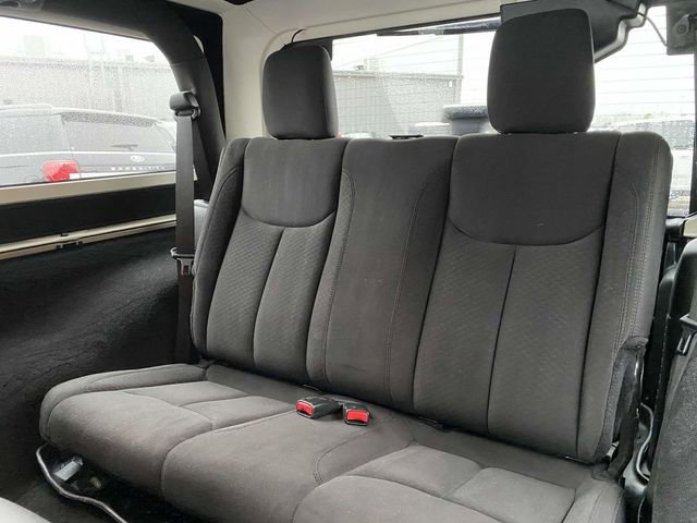 Used 2018 Jeep Wrangler Sport image 13