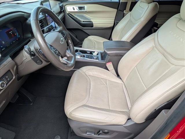 Certified 2020 Ford Explorer Platinum w/ Premium Technology Package AWD/4WD image 16