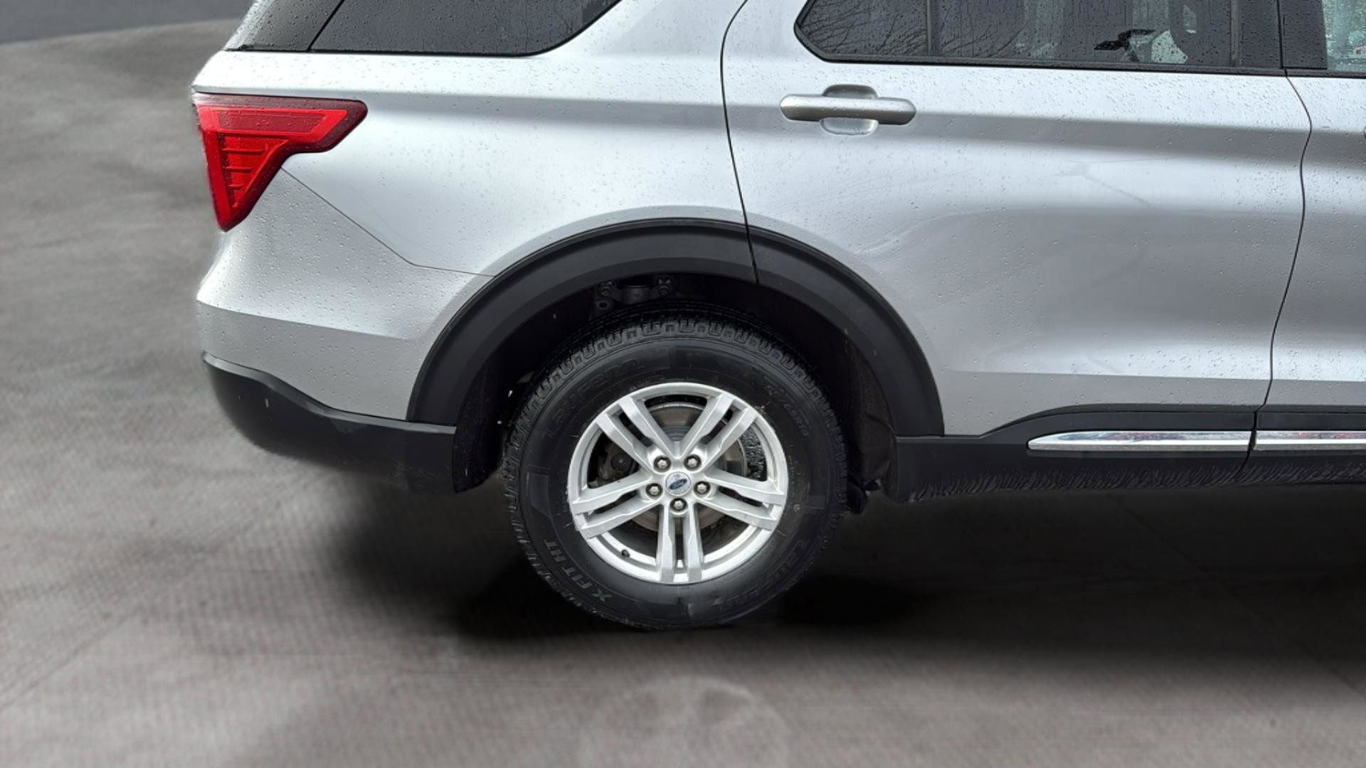 Certified 2022 Ford Explorer XLT w/ Class IV Trailer Tow Package image 23