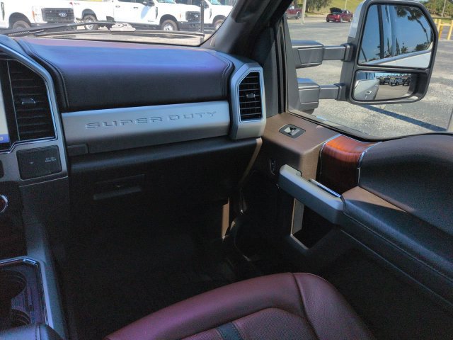 Certified 2022 Ford F250 King Ranch w/ King Ranch Ultimate Package AWD/4WD image 17