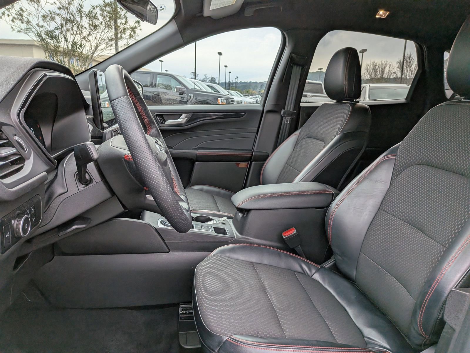 Certified 2023 Ford Escape ST-Line Select w/ Tech Pack #2 image 23